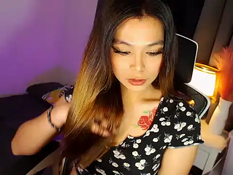 MajesticKitana online show from March 26, 4:07 am