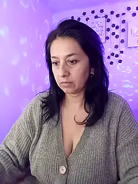 camilalatti online show from February 24, 12:09 am