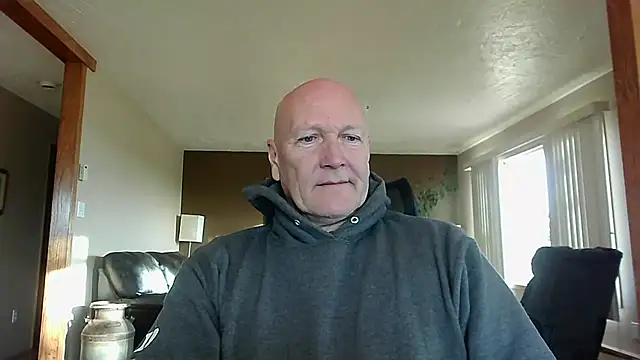 Snapshot of BasicAnt chatting on October 29, 2:41 pm BasicAnt online show from October 29, 2:41 pm