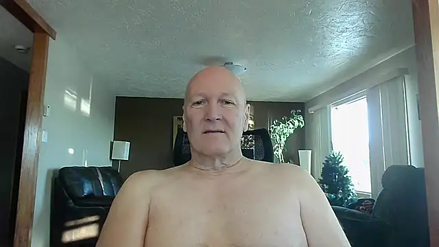 Snapshot of BasicAnt chatting on December 16, 3:28 pm BasicAnt online show from December 16, 3:28 pm