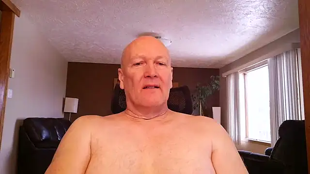 Snapshot of BasicAnt chatting on February 6, 4:10 pm BasicAnt online show from February 6, 4:10 pm