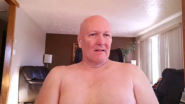 Snapshot of BasicAnt chatting on February 22, 3:32 pm BasicAnt online show from February 22, 3:32 pm