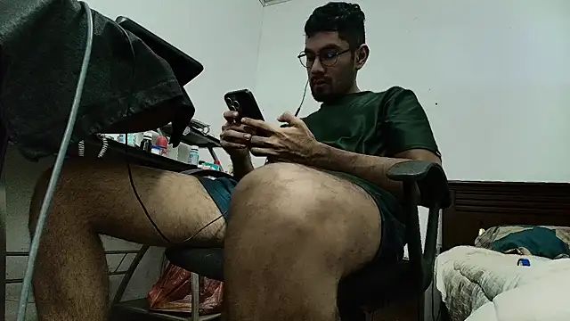 x-sebastian online show from April 22, 10:22 pm