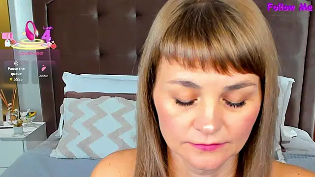 annasimonsj online show from October 14, 1:06 am