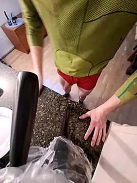 utoopia777 online show from December 19, 7:26 am