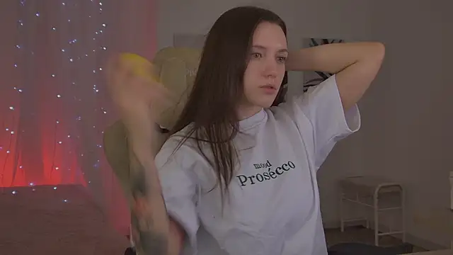 JennyDens online show from February 2, 3:33 pm