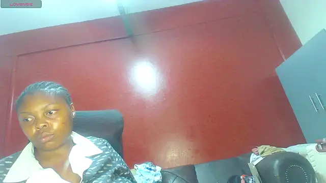 Sexyroseytitz 00 online show from January 29, 9:17 pm