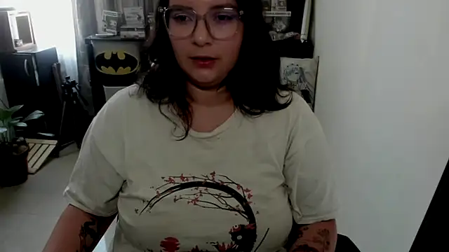 aika-dreams online show from March 7, 12:46 pm