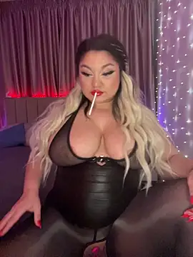 Larissa K online show from November 21, 2:49 pm