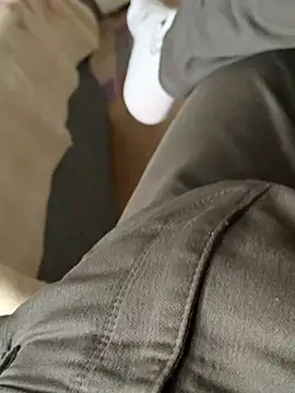 Snapshot of Consensustr chatting on December 4, 9:51 am Consensustr online show from December 4, 9:51 am