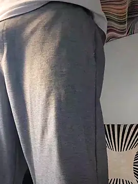 Snapshot of Consensustr chatting on February 16, 8:32 am Consensustr online show from February 16, 8:32 am