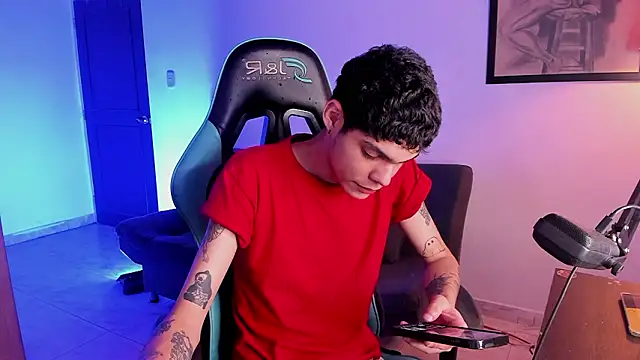 Snapshot of Varya_Ferreira chatting on February 8, 5:11 am Varya Ferreira online show from February 8, 5:11 am