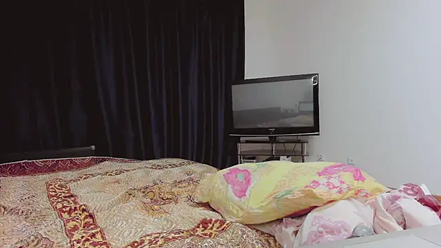 Larisa Sign online show from December 13, 9:13 am