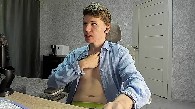 Bananas dick online show from July 11, 8:39 am