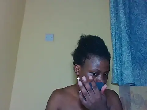 Sweetbaby004 online show from May 24, 6:46 pm
