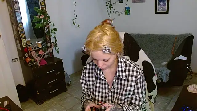 MaryJannes online show from February 13, 1:40 pm