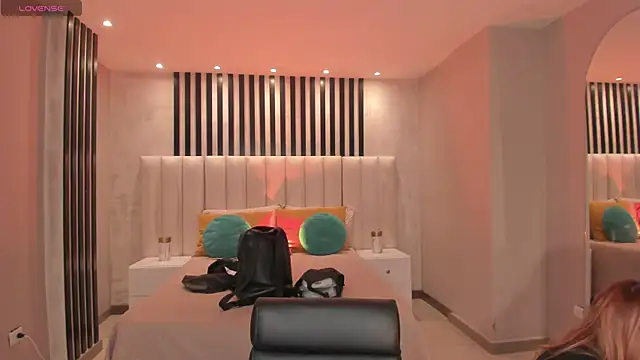 LexieWayne online show from March 7, 12:02 pm