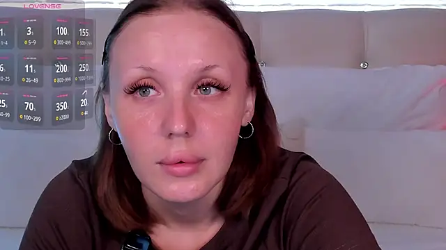 LianaFord online show from May 30, 4:53 am
