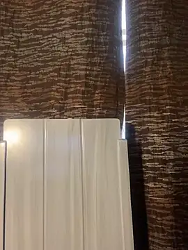 Snapshot of DulceChloe99 chatting on March 13, 9:10 pm DulceChloe99 online show from March 13, 9:10 pm