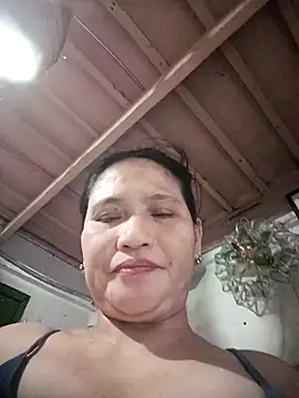Snapshot of Amazing_Angel22 chatting on April 22, 6:20 pm Amazing Angel22 online show from April 22, 6:20 pm
