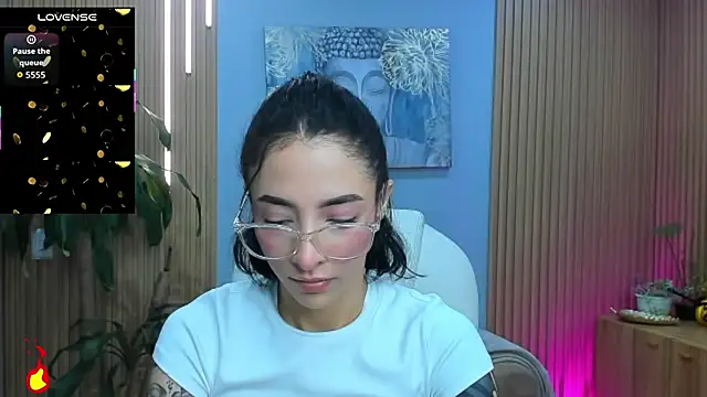 barbie scoth  online show from April 7, 11:15 pm