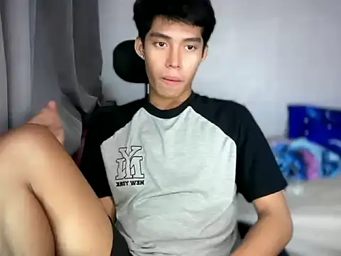 Lightjt04 online show from May 10, 4:34 pm