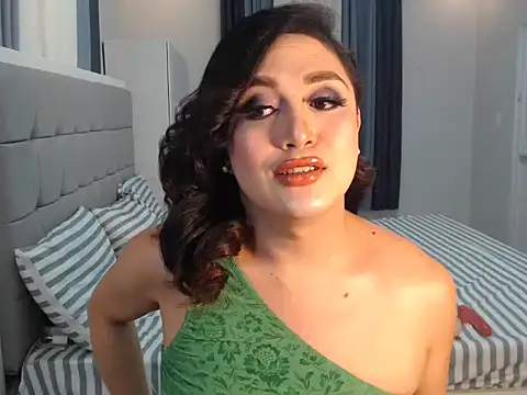 Snapshot of Asiannightingale chatting on May 15, 4:14 pm Asiannightingale online show from May 15, 4:14 pm