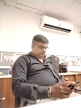 Desi Londa 143 online show from September 20, 4:02 am