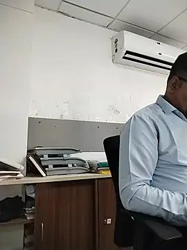 Desi Londa 143 online show from July 1, 5:42 am