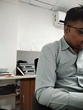 Desi Londa 143 online show from July 2, 6:08 am