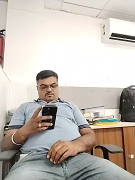 Desi Londa 143 online show from July 4, 5:46 am
