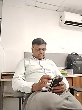 Desi Londa 143 online show from July 7, 5:10 am