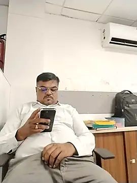 Desi Londa 143 online show from July 7, 7:23 am