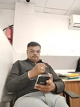 Desi Londa 143 online show from July 8, 5:56 am