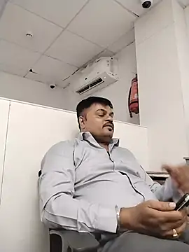 Desi Londa 143 online show from July 24, 12:36 pm
