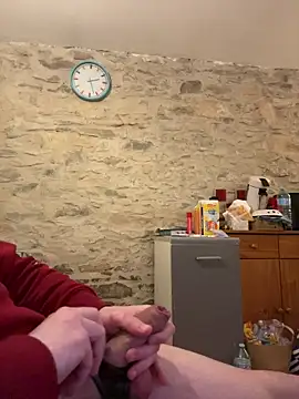 Snapshot of yann2392 chatting on March 23, 8:02 pm yann2392 online show from March 23, 8:02 pm