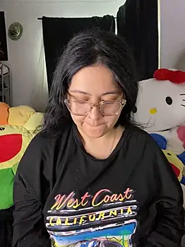 MsConejitaa online show from February 10, 6:45 pm