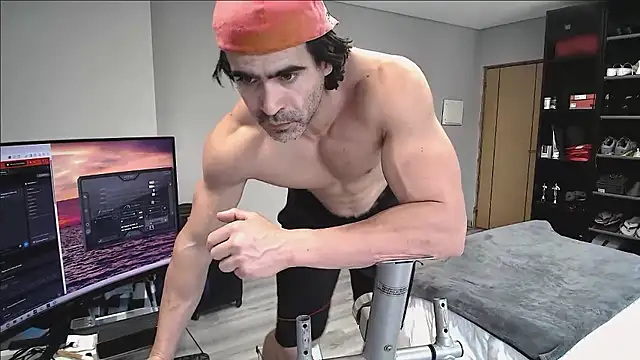 Snapshot of samricci21 chatting on January 13, 10:42 am samricci21 online show from January 13, 10:42 am