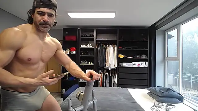 Snapshot of samricci21 chatting on February 9, 1:15 pm samricci21 online show from February 9, 1:15 pm