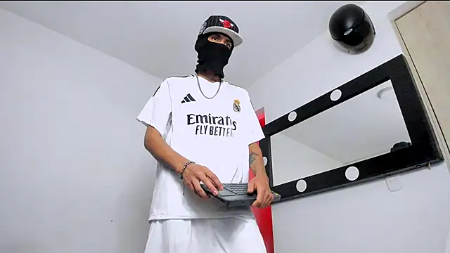 Samuel Suarez online show from May 15, 11:01 pm