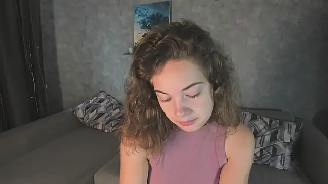 KristinaLoison online show from October 7, 4:53 am