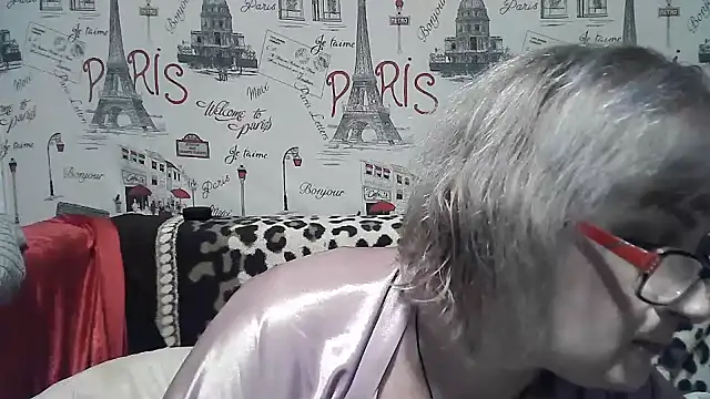 Gina Marlyn online show from December 15, 8:25 pm