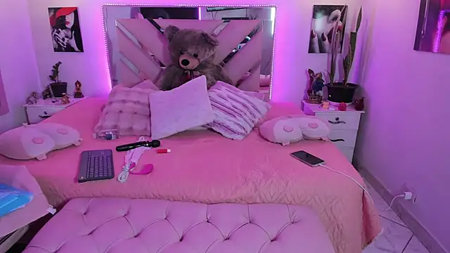 Karly moon online show from June 15, 11:12 am