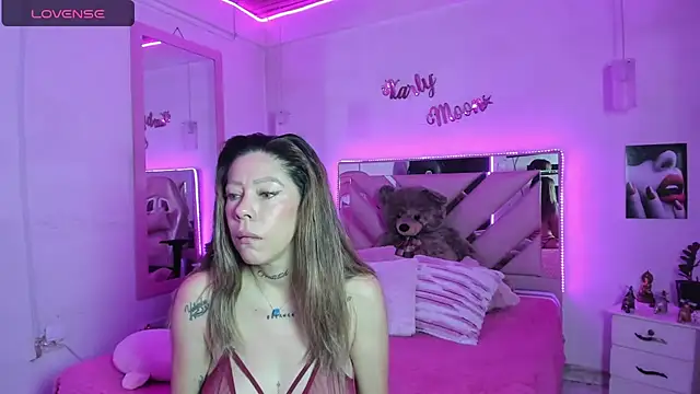 Karly moon online show from July 9, 5:17 pm
