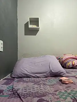 laisviana21 online show from March 1, 5:38 pm