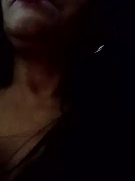 kelly dirty  online show from June 3, 11:32 pm