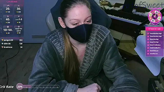 Snapshot of ArtofSweet chatting on December 13, 7:53 pm ArtofSweet online show from December 13, 7:53 pm