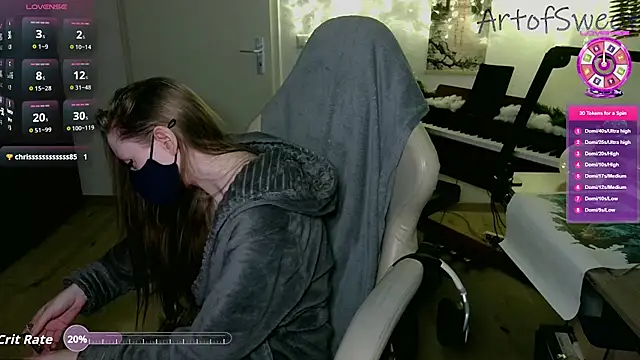 Snapshot of ArtofSweet chatting on December 19, 7:54 pm ArtofSweet online show from December 19, 7:54 pm