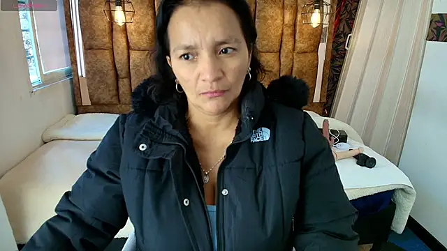 Snapshot of MarilynMiilf_ chatting on June 26, 7:07 pm MarilynMiilf online show from June 26, 7:07 pm