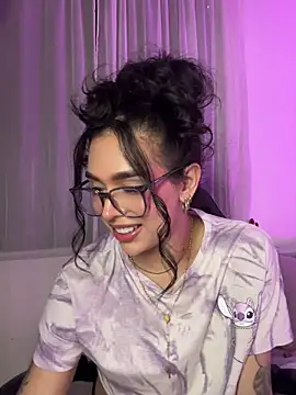 Samantha Bernardo online show from May 26, 3:13 am